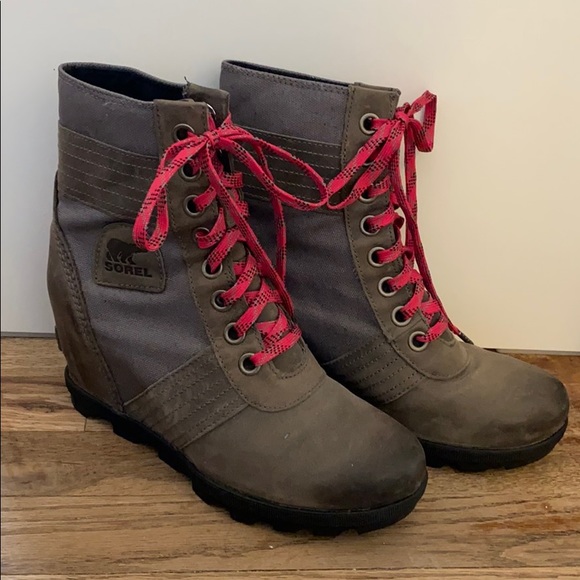 Sorel Lexie Wedge Boots - Picture 1 of 6